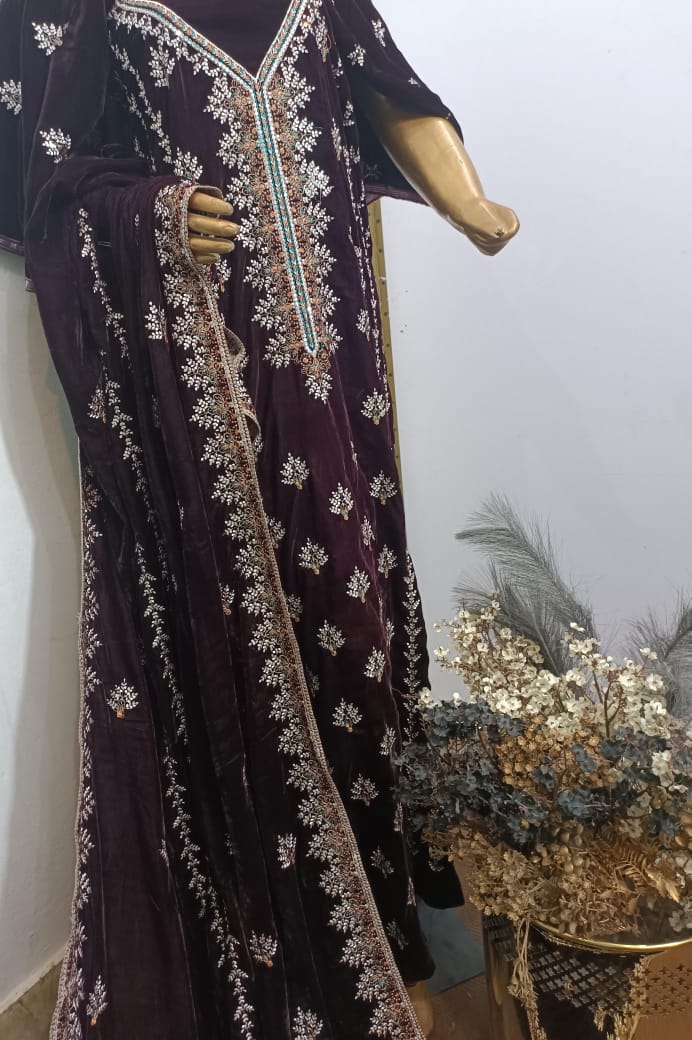 9000 Micro Velvet Luxury Collection 3pc(, shirt front back sleeves dupata embroidered wd plan velvet trouser)