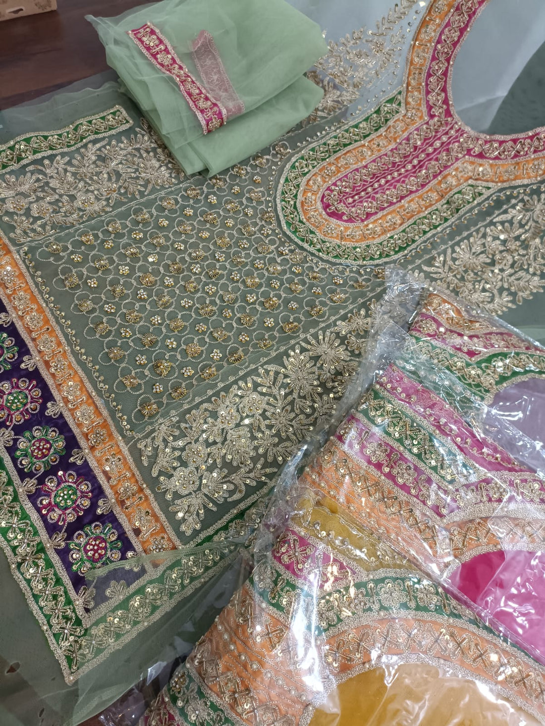 2pc fancy tilla plus gota work, available in 4 colours..