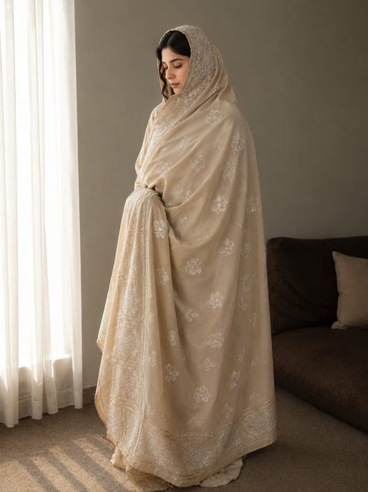 Handmade Shawl with Traditional Embroidery – Elegant Ladies Chadar